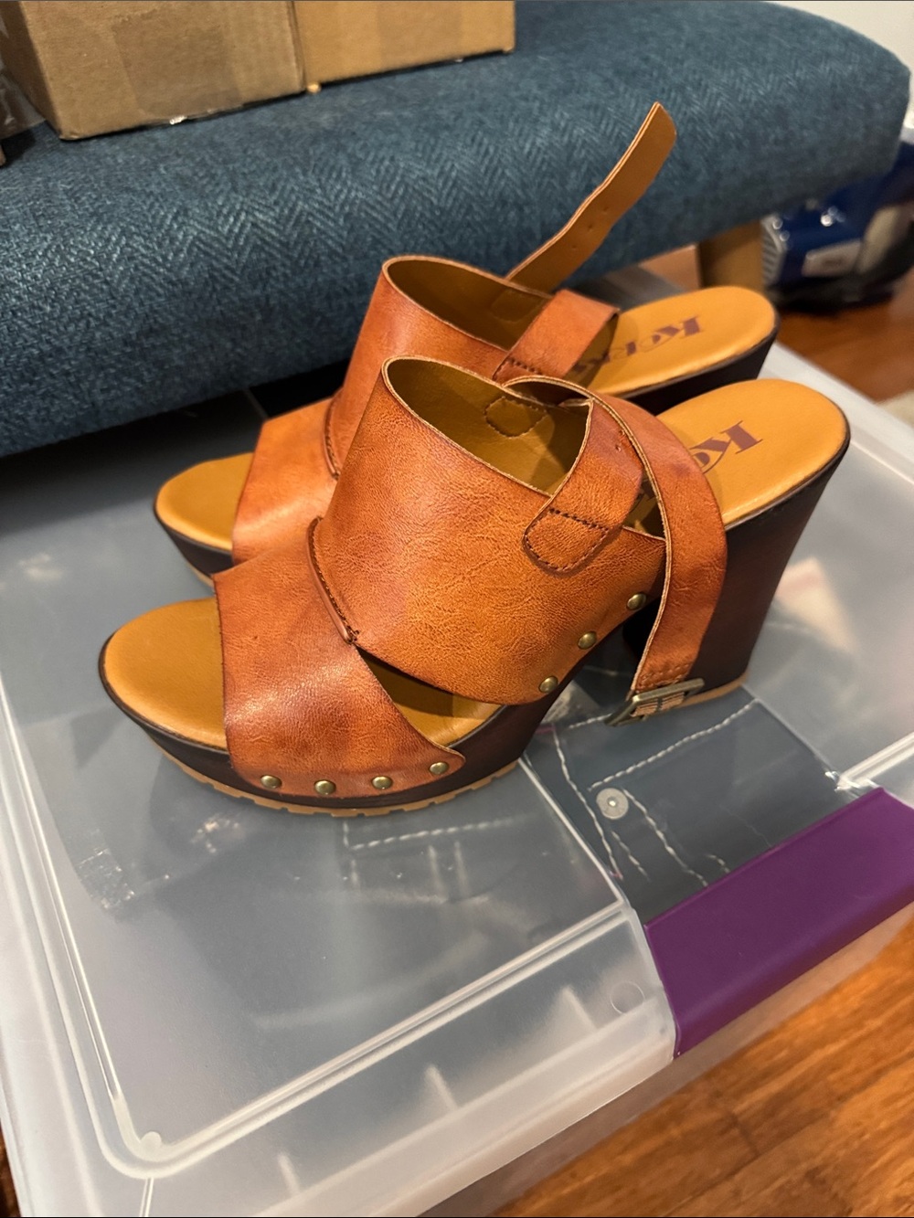 Women’s Tan Platform Slide Sandals with Stud Detail